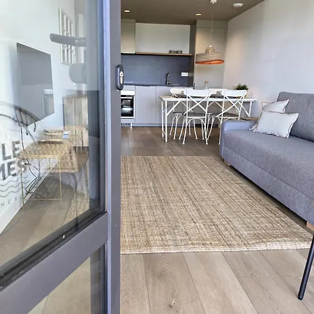 Playa Sardinero Little Homes * Σανταντέρ